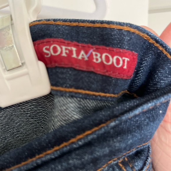 Lucky Brand Blue Jeans - Picture 3 of 16